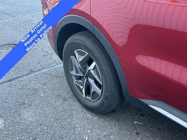 used 2022 Kia Sorento Hybrid car, priced at $22,956
