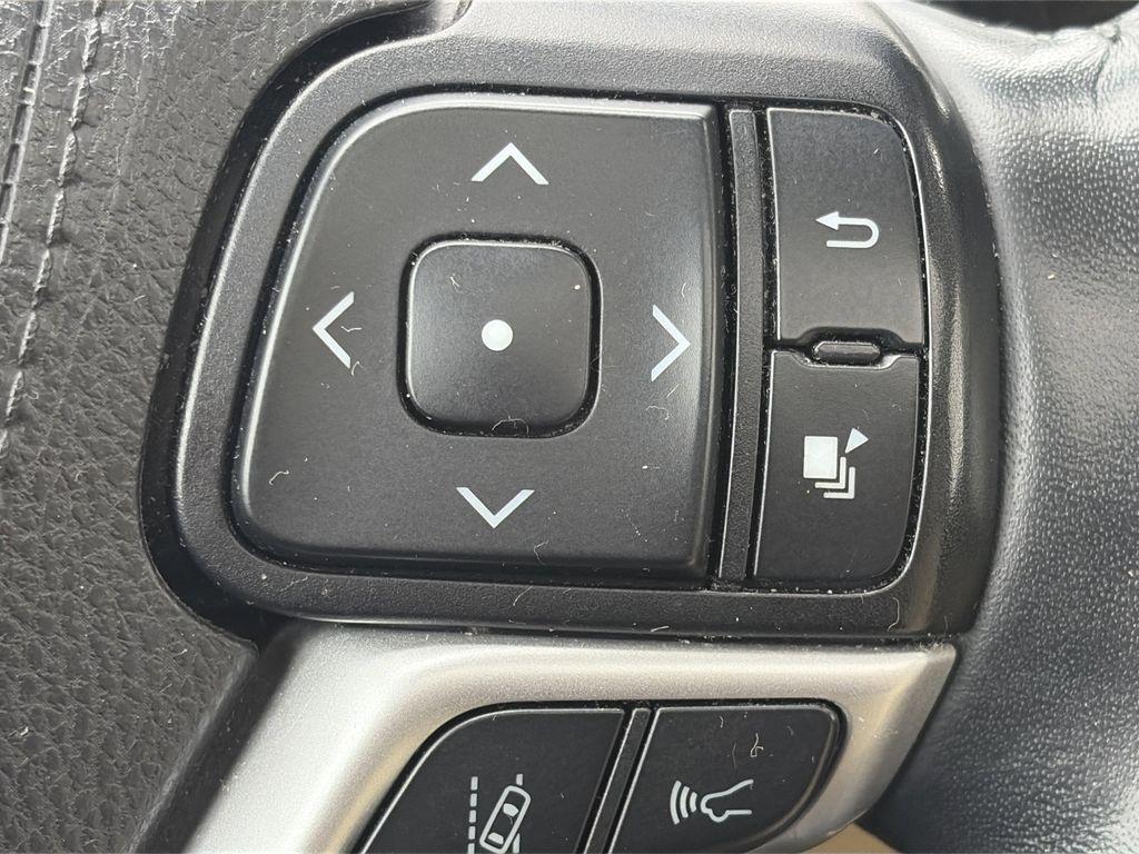 used 2019 Toyota Highlander car, priced at $27,220