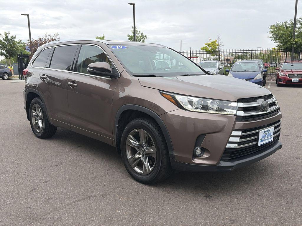 used 2019 Toyota Highlander car, priced at $27,220