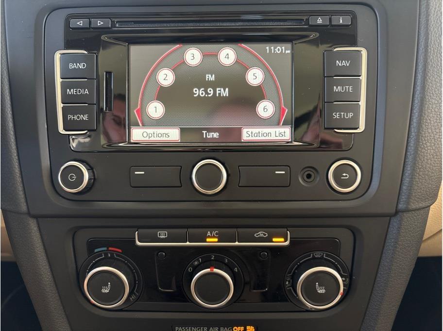 used 2013 Volkswagen Jetta SportWagen car, priced at $9,990