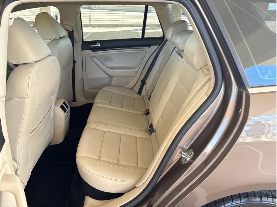 used 2013 Volkswagen Jetta SportWagen car, priced at $9,990