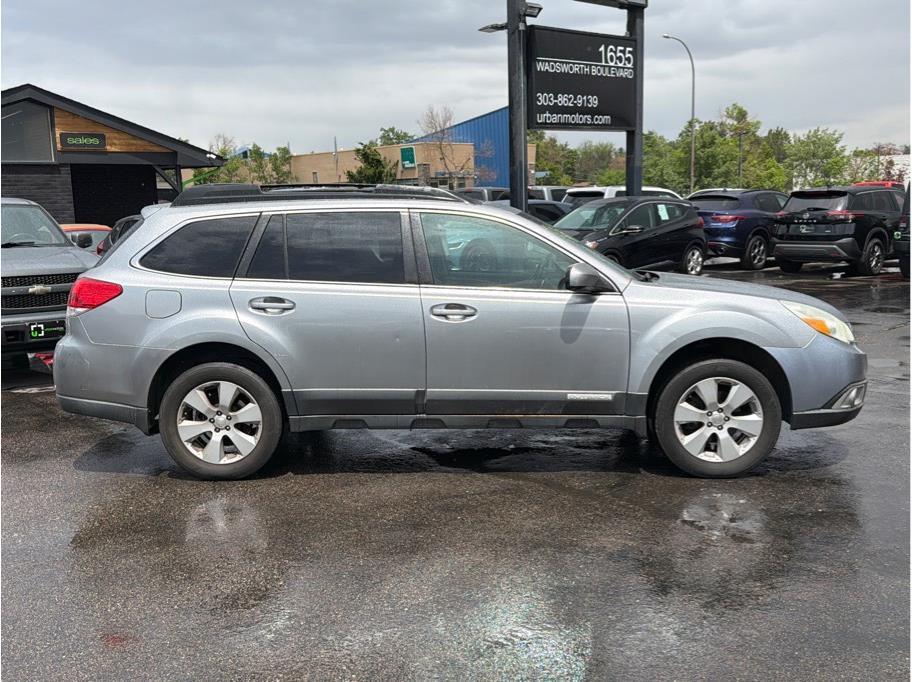used 2010 Subaru Outback car, priced at $9,990
