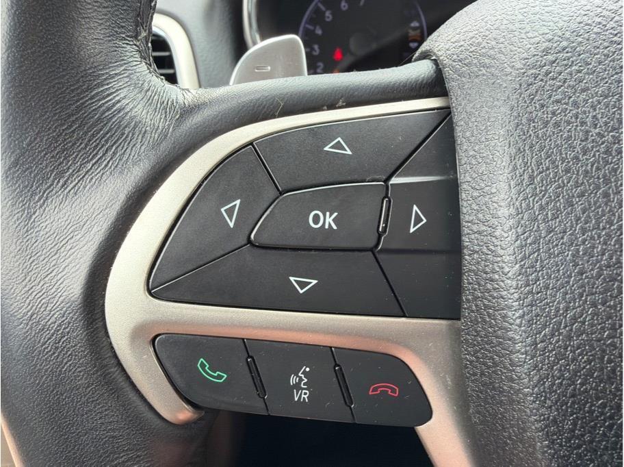 used 2015 Jeep Grand Cherokee car, priced at $12,490