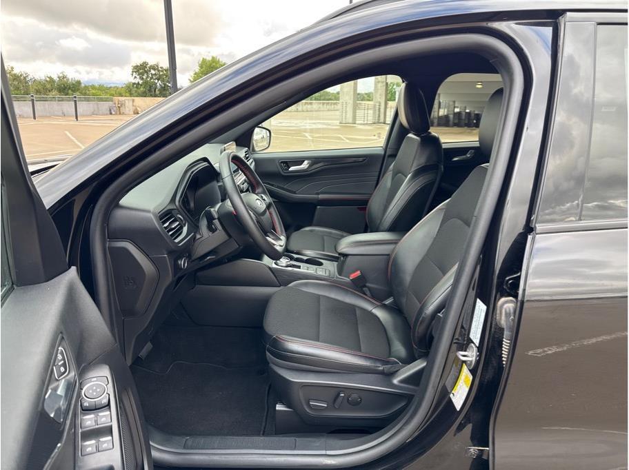 used 2025 Ford Escape car, priced at $25,990