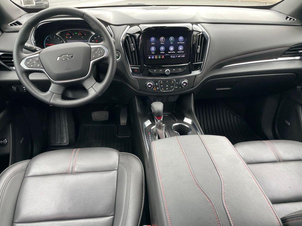 used 2024 Chevrolet Traverse car, priced at $40,175