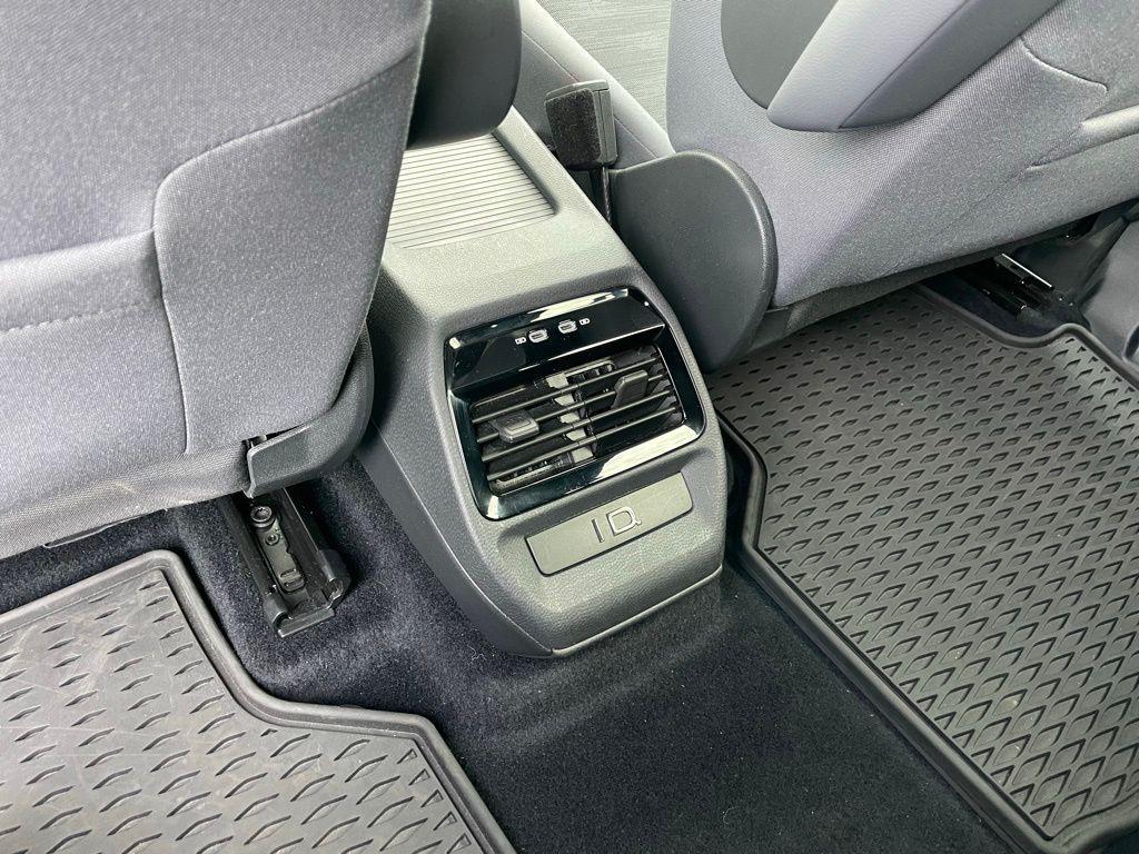 used 2022 Volkswagen ID.4 car, priced at $18,369