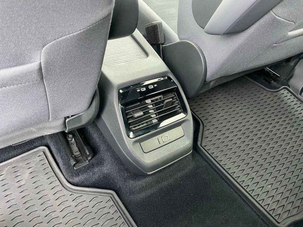 used 2022 Volkswagen ID.4 car, priced at $19,500