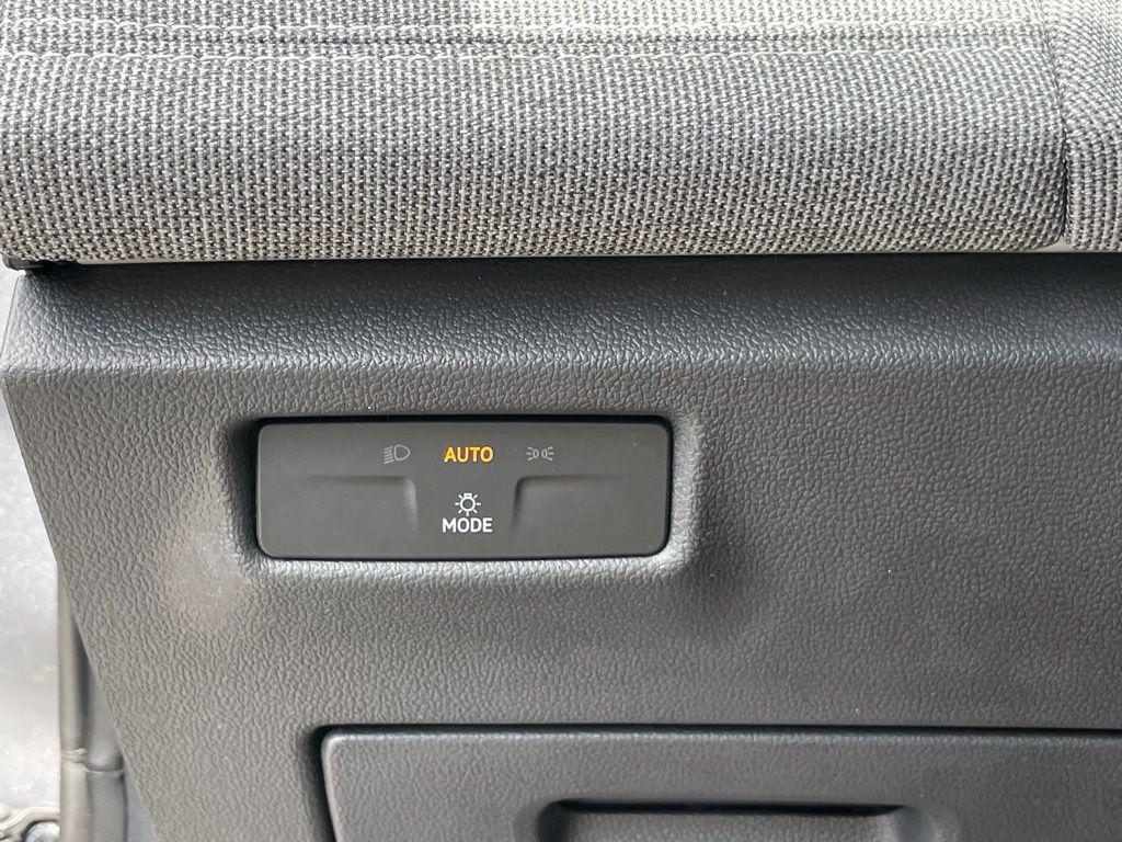 used 2025 Volkswagen Tiguan car, priced at $28,151