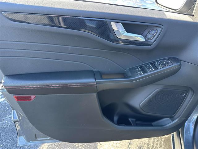 used 2025 Ford Escape car, priced at $28,995