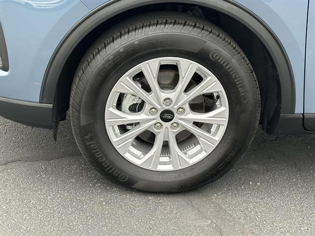 used 2024 Ford Escape car, priced at $24,995