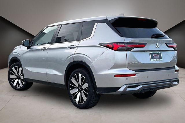 used 2025 Mitsubishi Outlander car, priced at $27,365