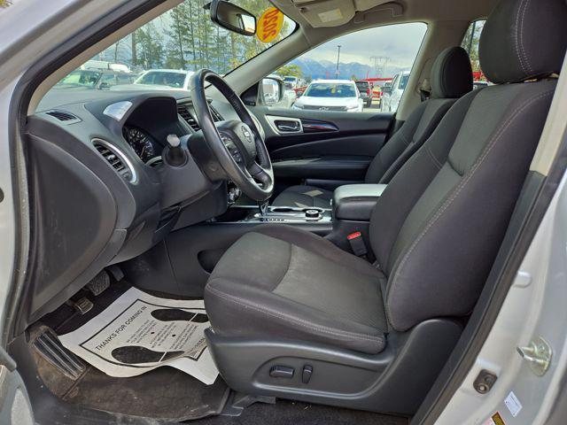 used 2020 Nissan Pathfinder car, priced at $17,156