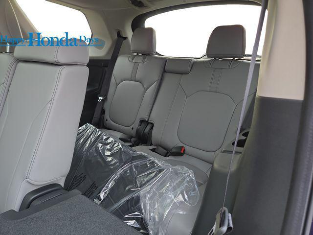 new 2025 Honda Pilot car, priced at $49,595