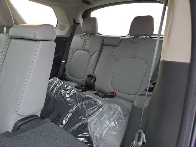 new 2025 Honda Pilot car, priced at $49,595