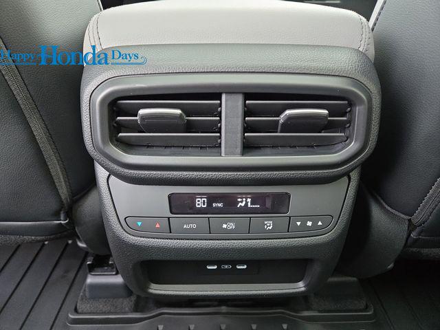 new 2025 Honda Pilot car, priced at $49,595