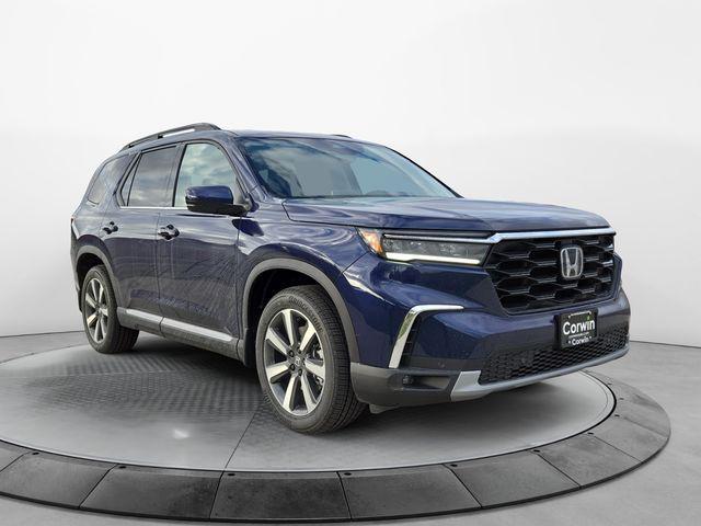 new 2025 Honda Pilot car, priced at $49,595