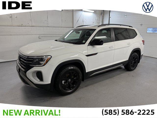 used 2025 Volkswagen Atlas car, priced at $39,990