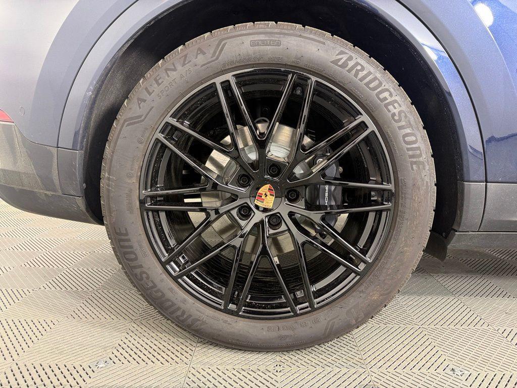 used 2026 Porsche Cayenne car, priced at $97,025