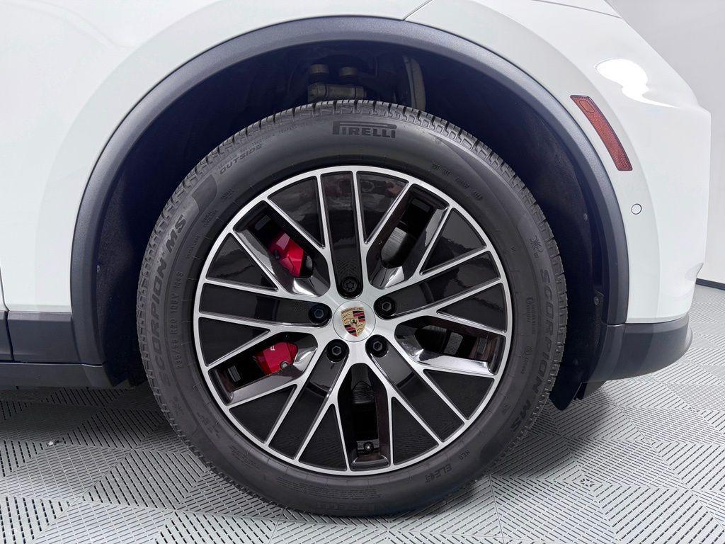 used 2025 Porsche Macan car, priced at $81,025