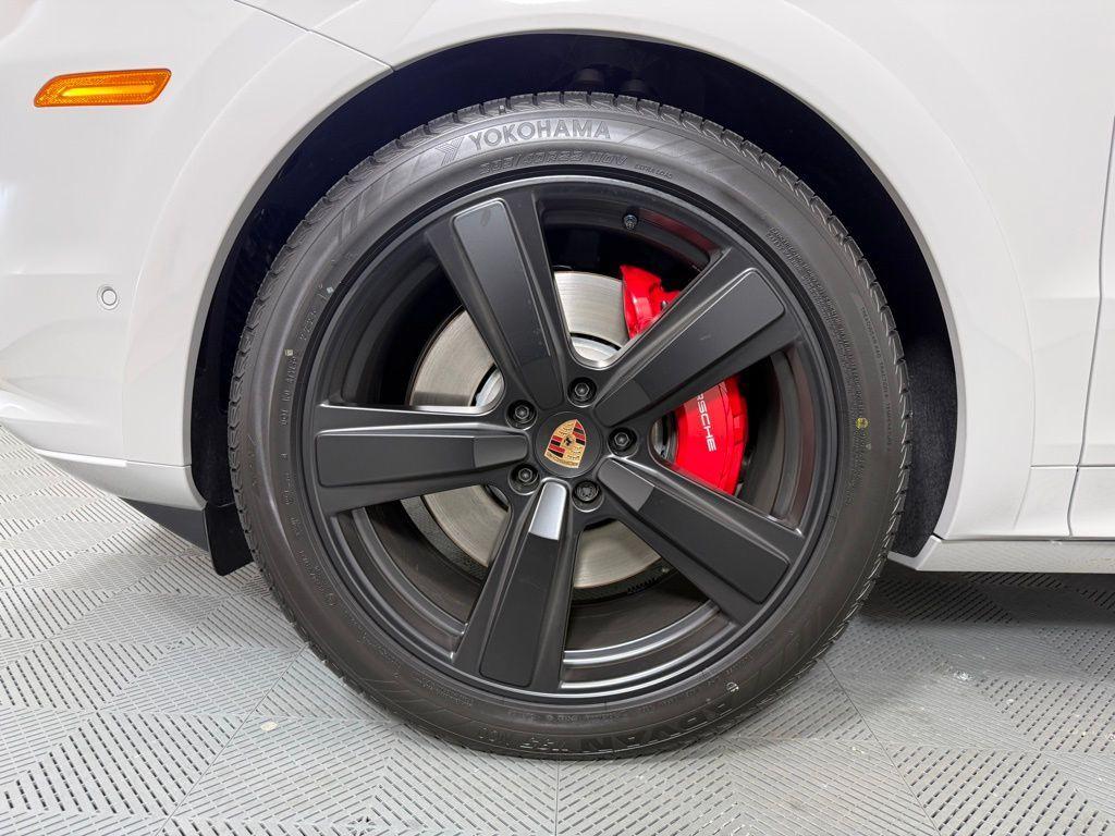 new 2026 Porsche Cayenne car, priced at $178,670