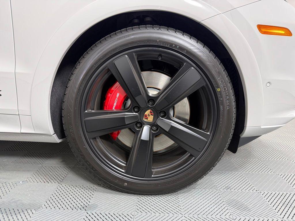 new 2026 Porsche Cayenne car, priced at $178,670