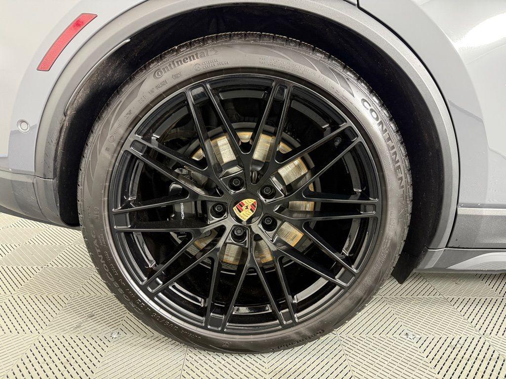 used 2025 Porsche Macan car, priced at $87,495