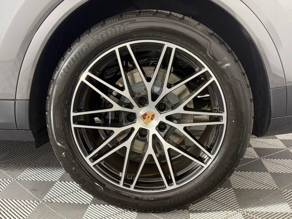 new 2026 Porsche Cayenne car, priced at $124,620