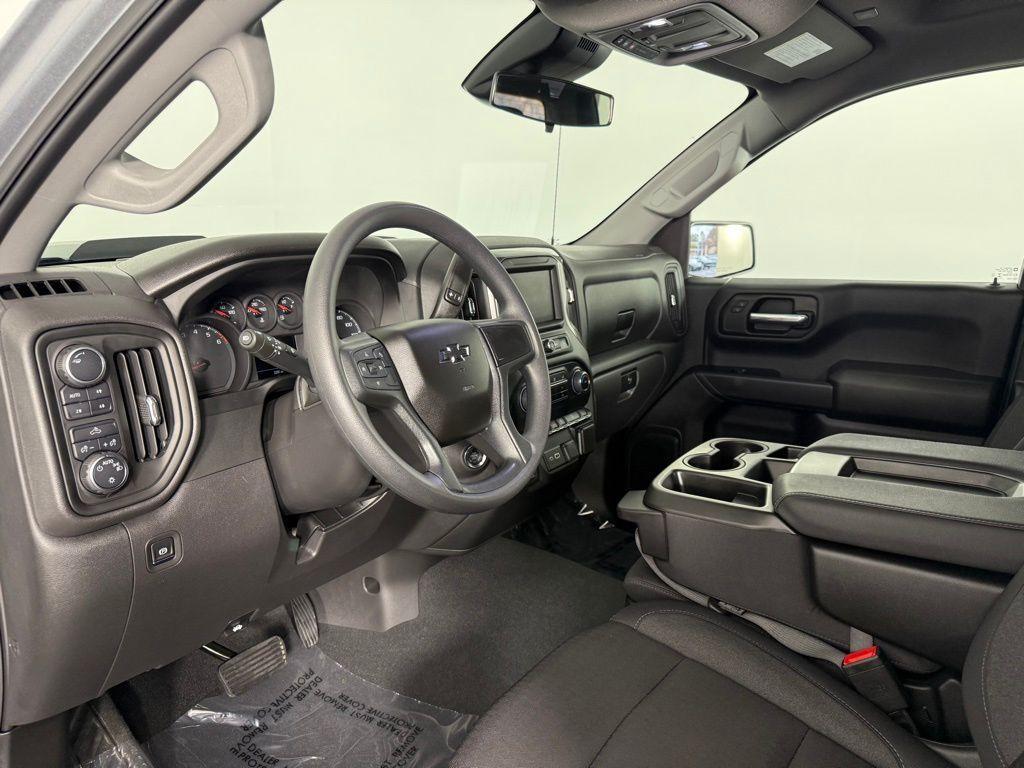 used 2025 Chevrolet Silverado 1500 car, priced at $42,995