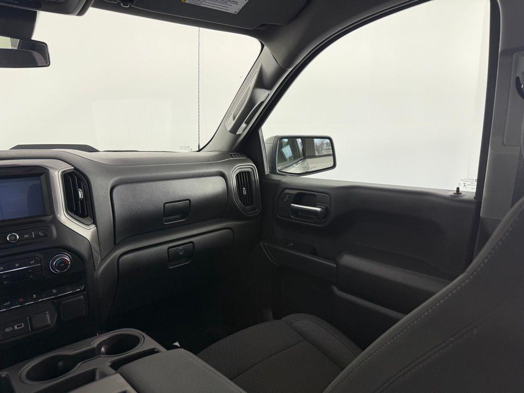 used 2025 Chevrolet Silverado 1500 car, priced at $42,995