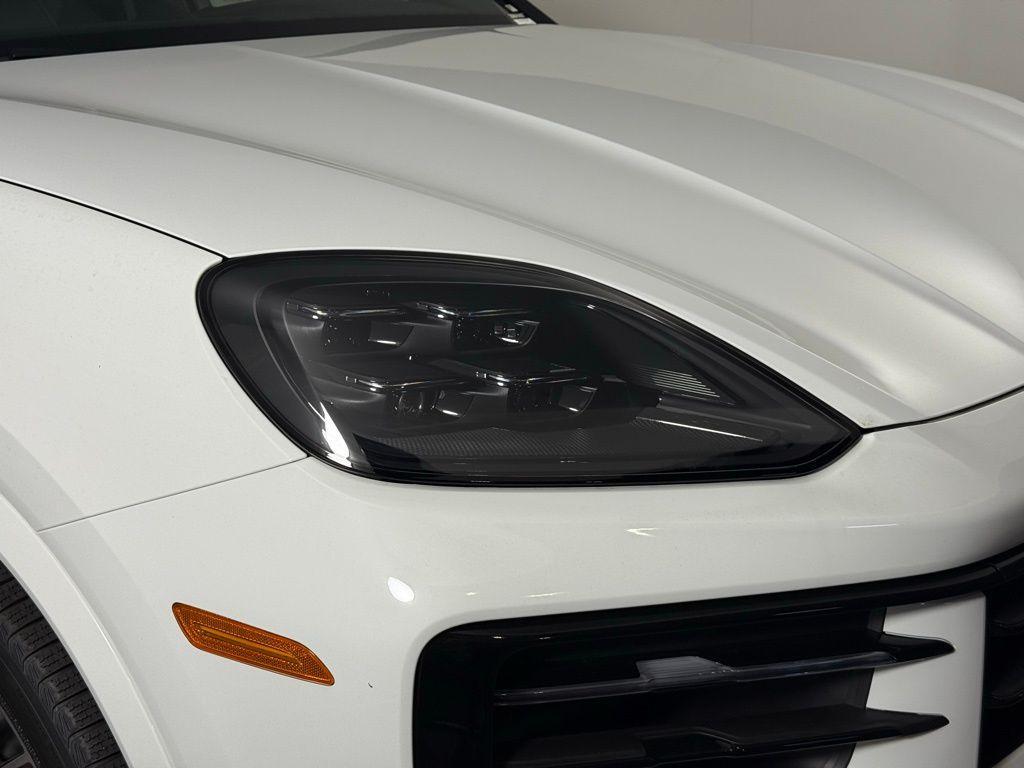 new 2025 Porsche Cayenne car, priced at $128,805