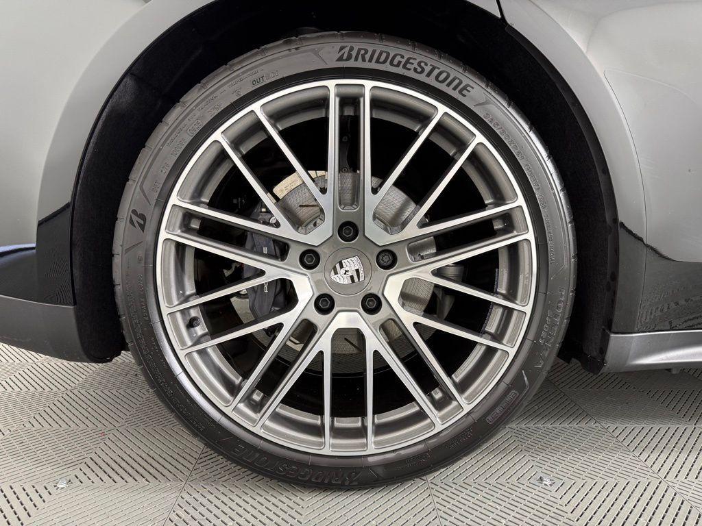 new 2025 Porsche Panamera car, priced at $128,075