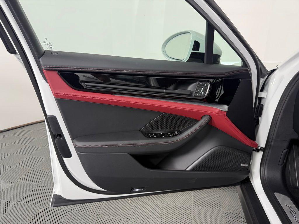 new 2025 Porsche Panamera car, priced at $131,505