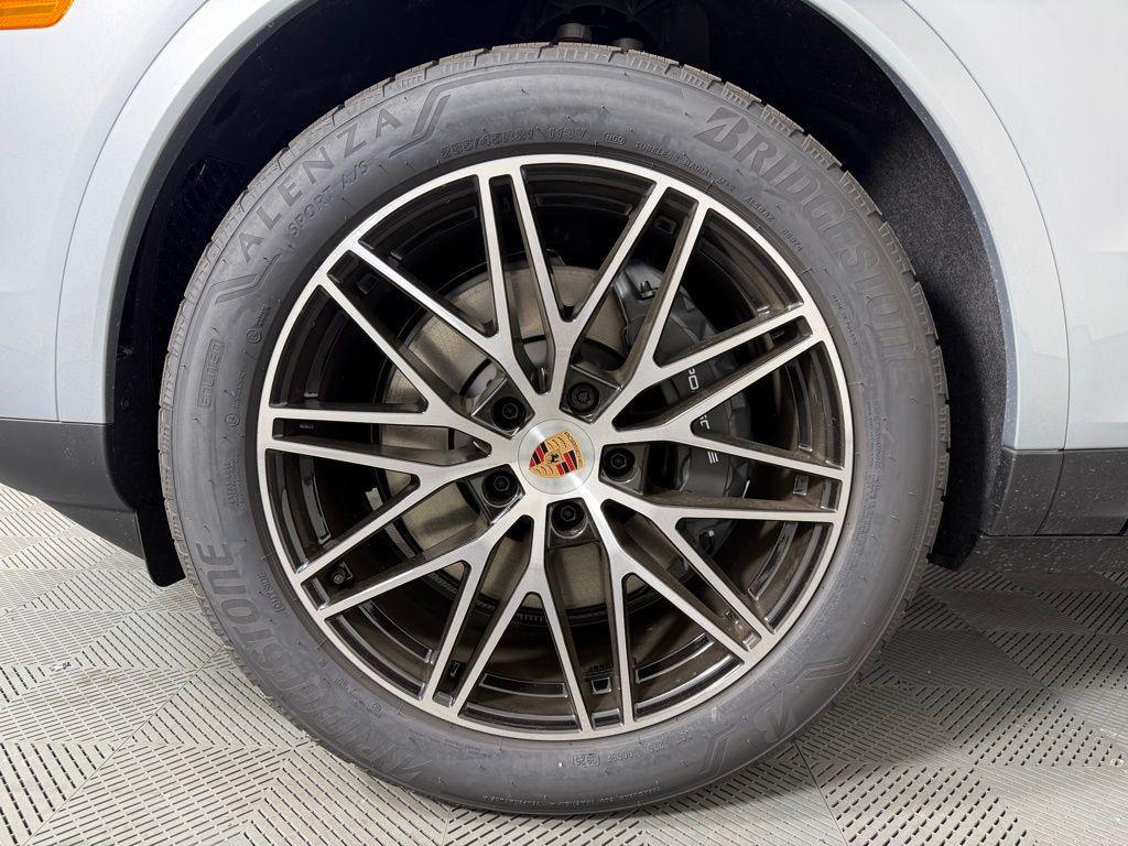 new 2026 Porsche Cayenne car, priced at $106,050