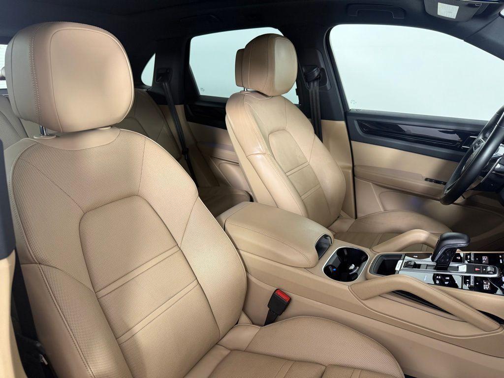 used 2020 Porsche Cayenne car, priced at $31,595