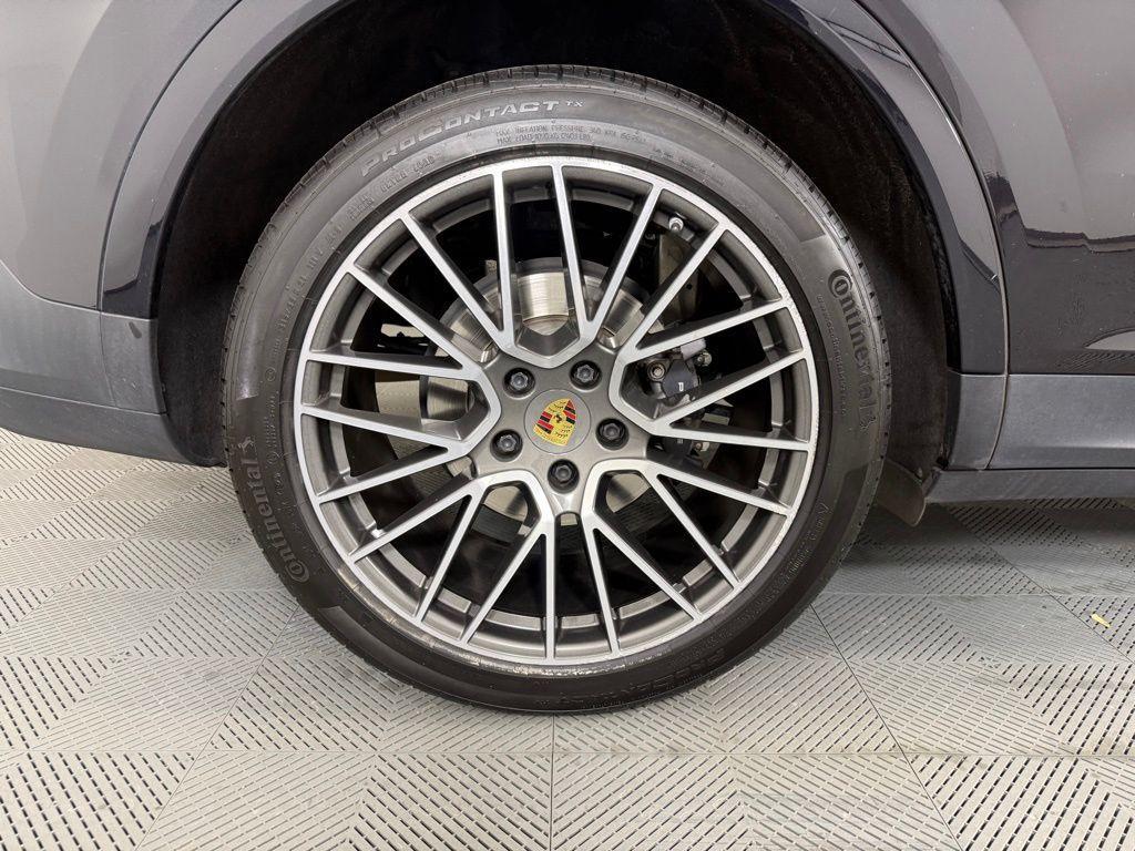 used 2020 Porsche Cayenne car, priced at $31,595