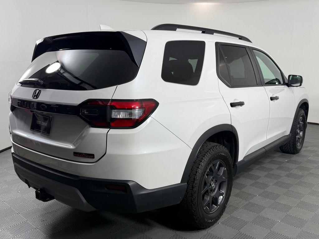 used 2023 Honda Pilot car, priced at $41,525