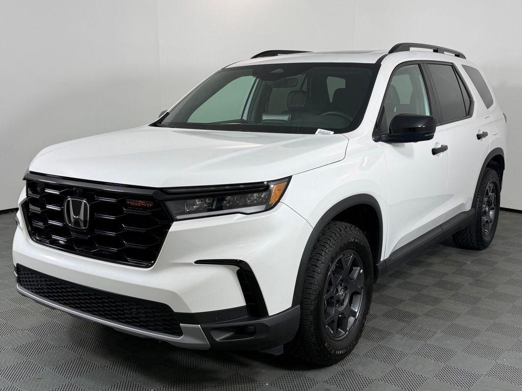 used 2023 Honda Pilot car, priced at $41,525