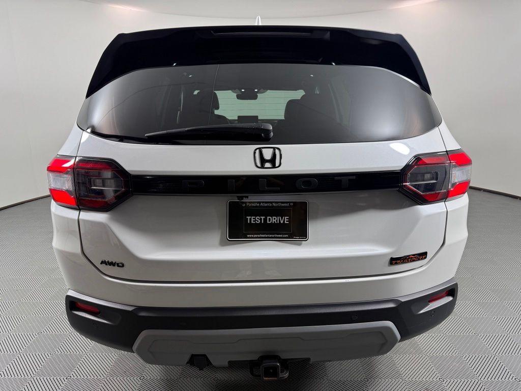 used 2023 Honda Pilot car, priced at $41,525
