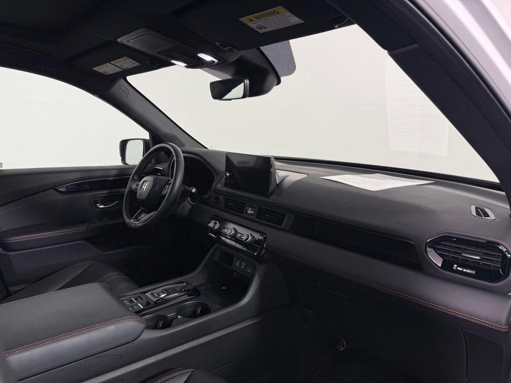 used 2023 Honda Pilot car, priced at $41,525