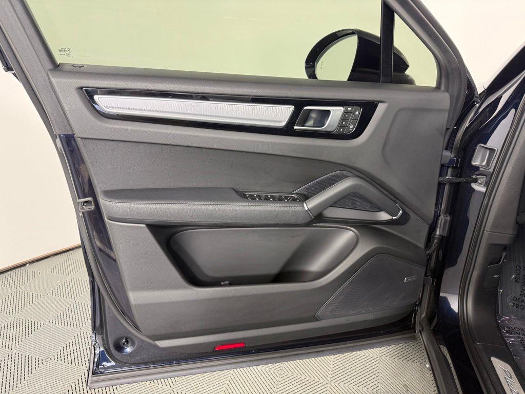 used 2023 Porsche Cayenne car, priced at $76,025
