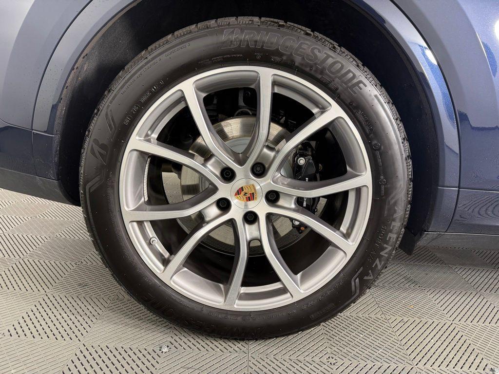 used 2025 Porsche Cayenne car, priced at $89,525