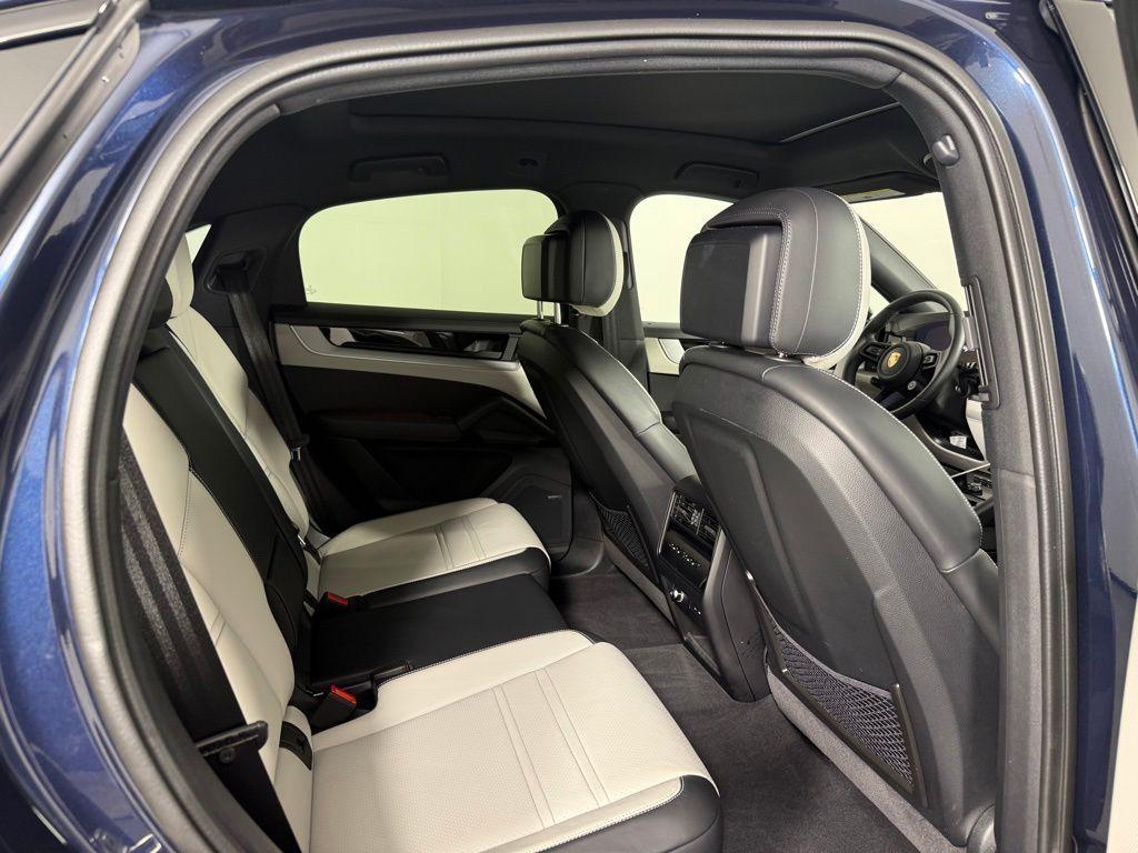 used 2025 Porsche Cayenne car, priced at $89,525
