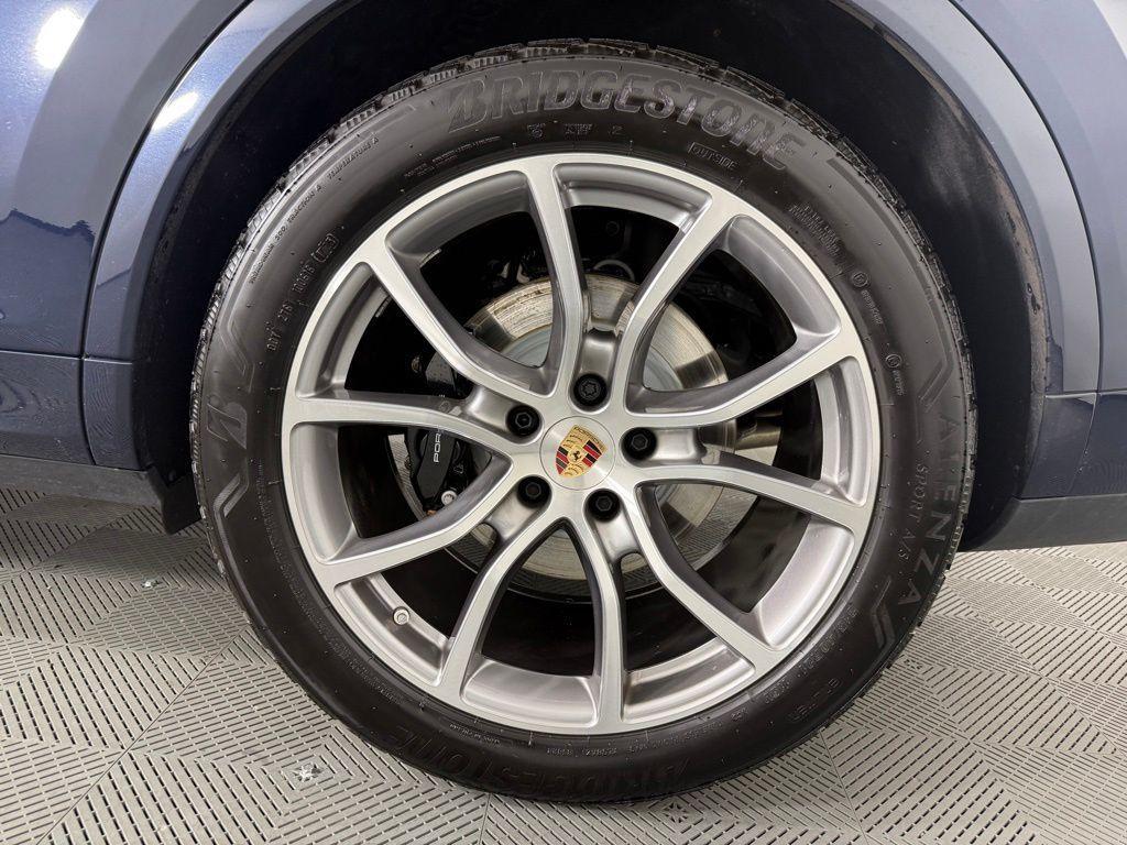 used 2025 Porsche Cayenne car, priced at $89,525