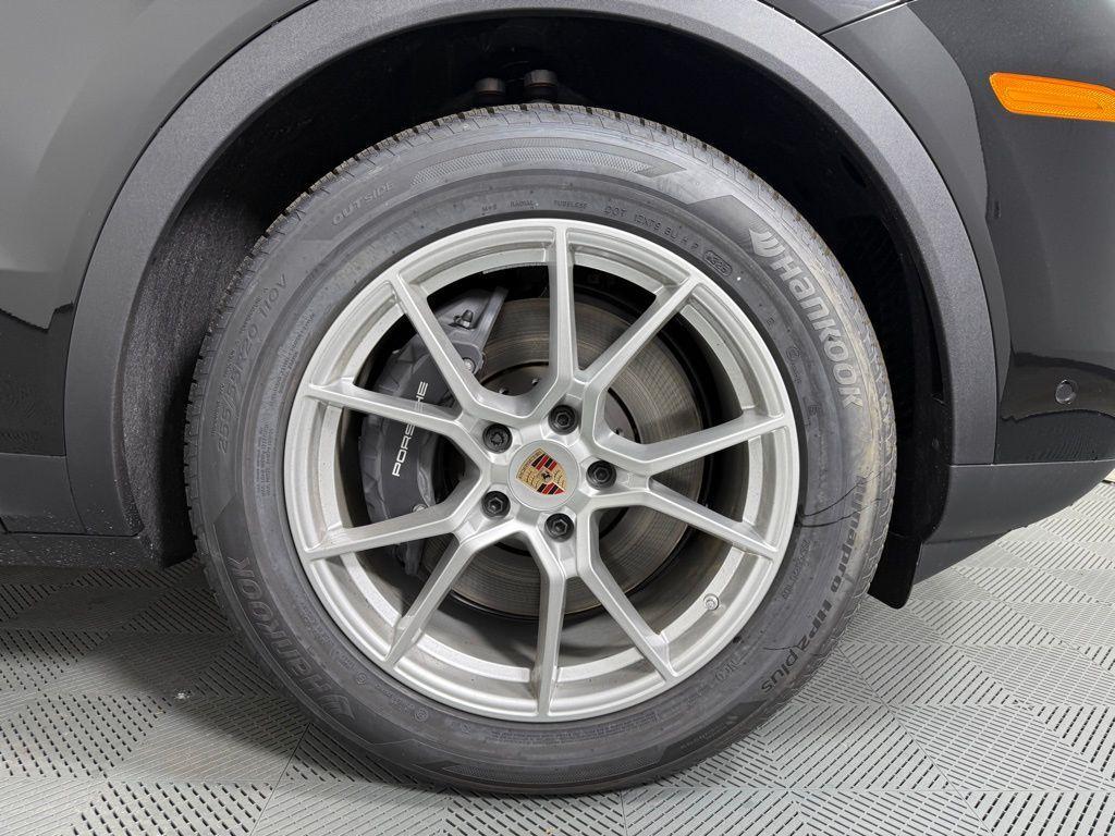 new 2026 Porsche Cayenne car, priced at $117,620