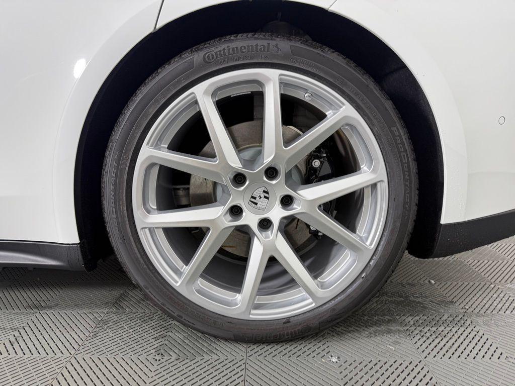 new 2026 Porsche Panamera car, priced at $141,710