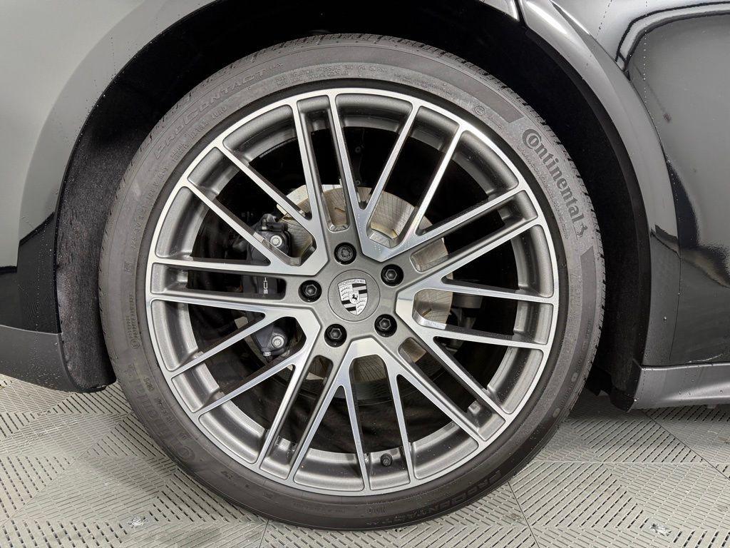 new 2026 Porsche Panamera car, priced at $129,990