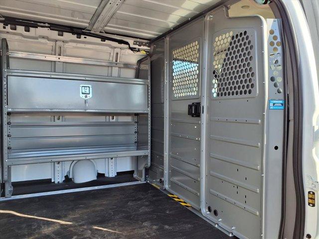 new 2025 GMC Savana 2500 car, priced at $47,308