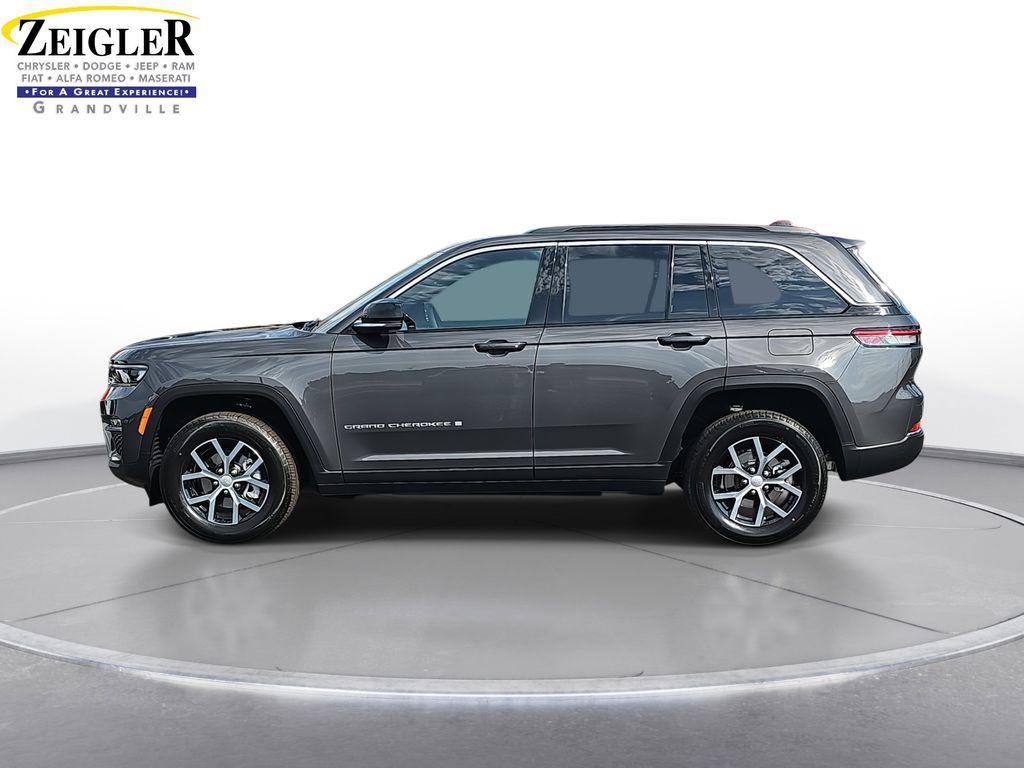 new 2025 Jeep Grand Cherokee car, priced at $44,096
