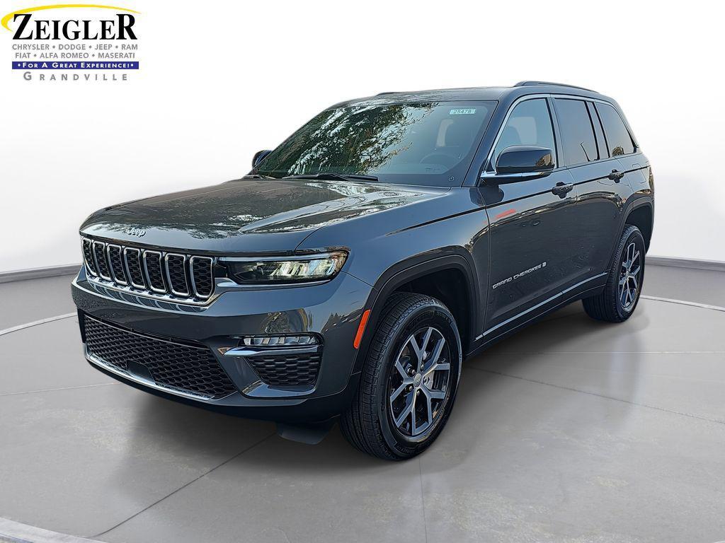 new 2025 Jeep Grand Cherokee car, priced at $44,096