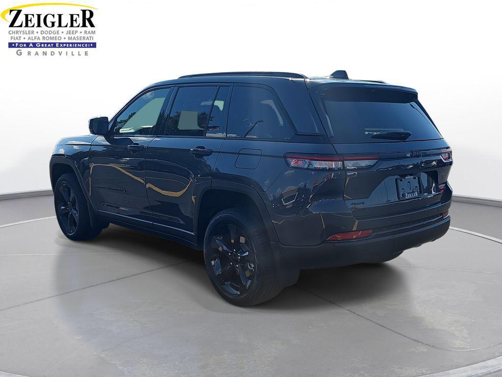 new 2025 Jeep Grand Cherokee car, priced at $46,137